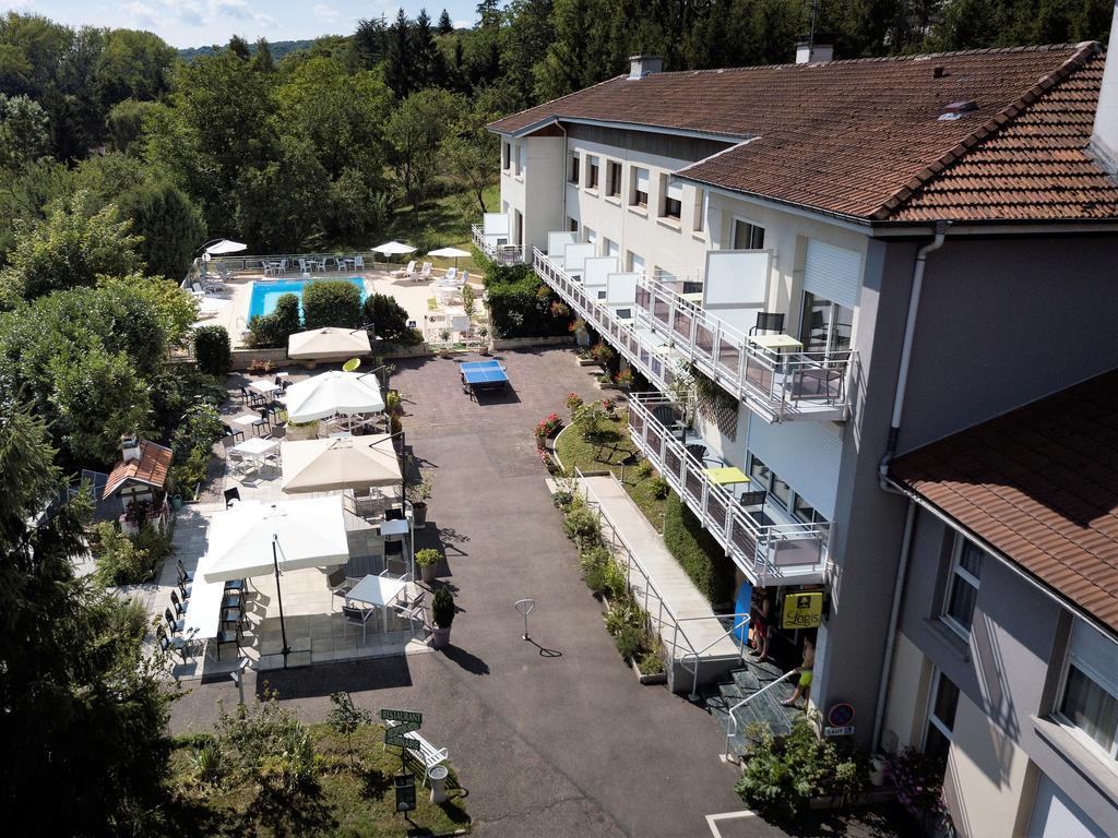 ホテル メゾン カレ Méréville エクステリア 写真
